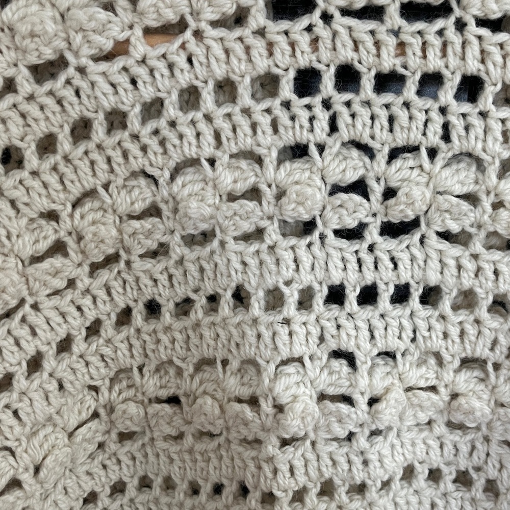 Handmade Oversized Crocheted Wool Cream Vest with Vintage Buttons XL-XXL - Picture 8 of 10